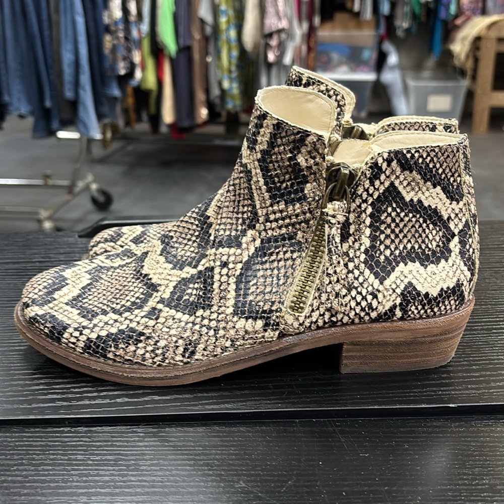 Gianni Bini Snakeskin Ankle Boots with Dual Side Zipper - Picture 4 of 8